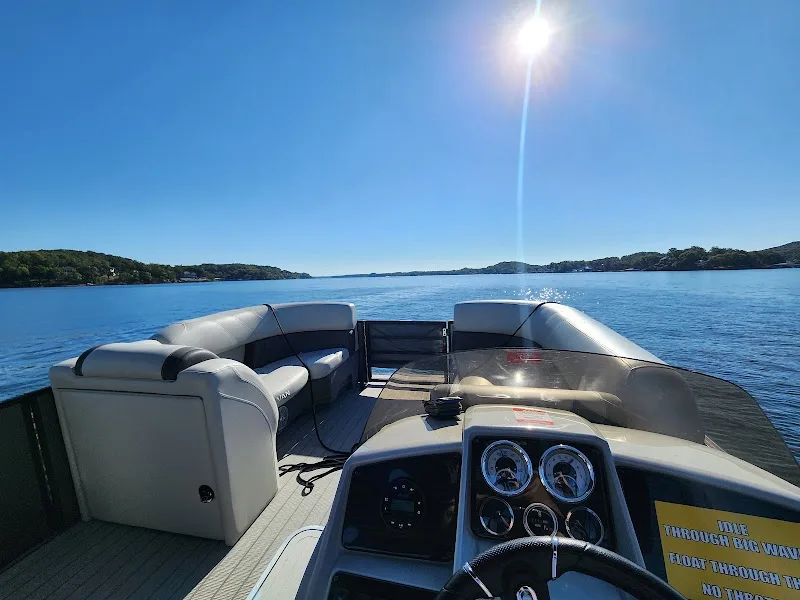 BomBay Boat Rental at the Lodge of Four Seasons