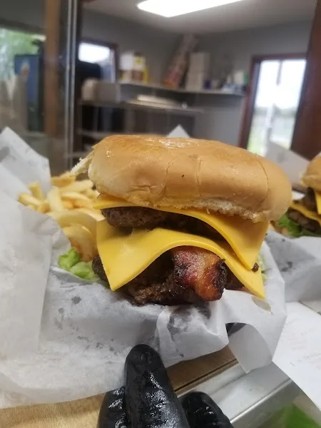 Donna's Drive In